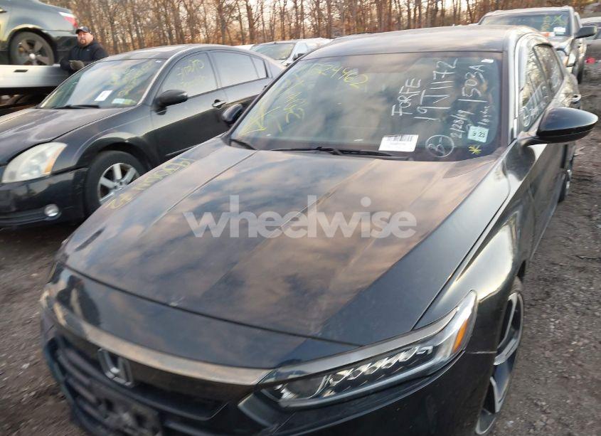 Photo 6 of 2018 Honda Accord SPORT (VIN 1HGCV1F32JA133281)