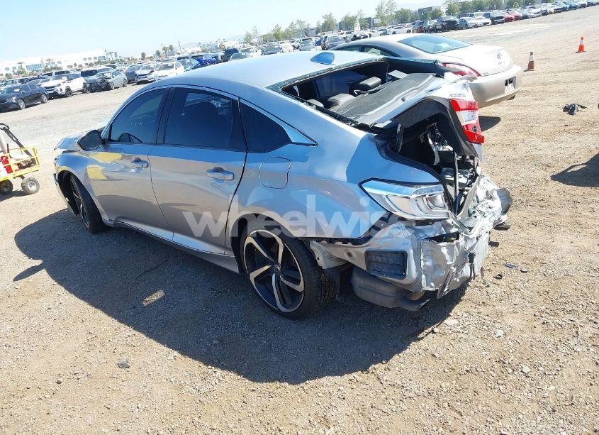 Photo 3 of 2018 Honda Accord SPORT (VIN 1HGCV1F32JA151344)