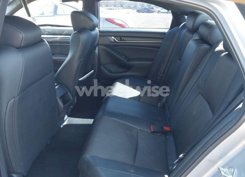Photo 8 of 2018 Honda Accord SPORT (VIN 1HGCV1F32JA151344)