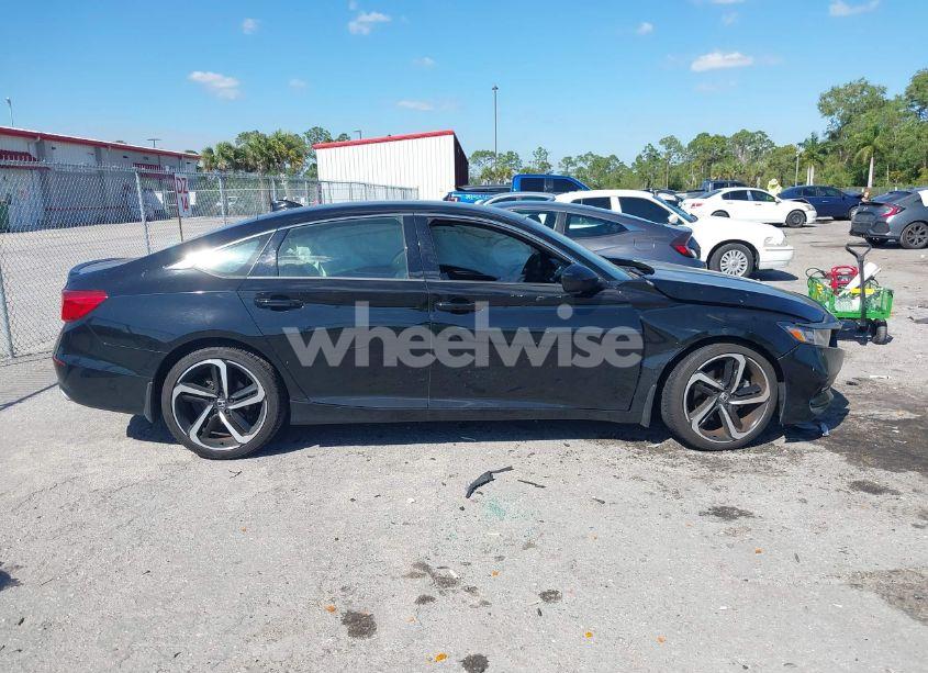 Photo 13 of 2018 Honda Accord SPORT (VIN 1HGCV1F32JA183548)