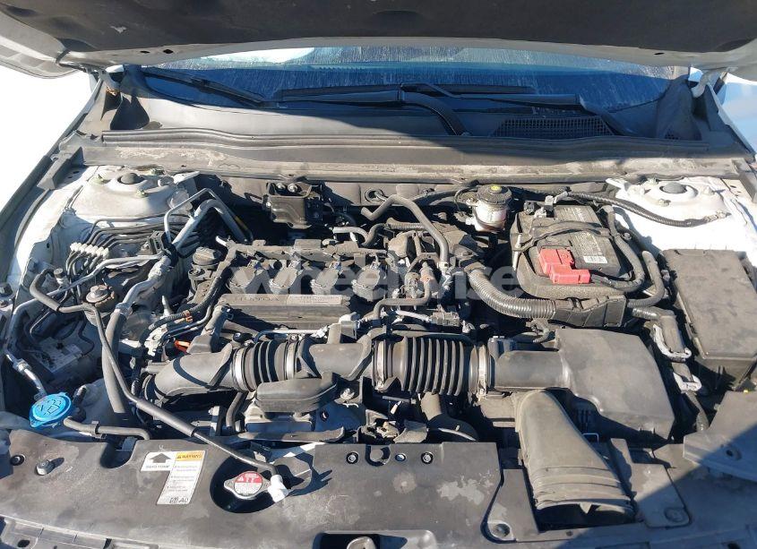 Photo 10 of 2018 Honda Accord SPORT (VIN 1HGCV1F32JA185719)