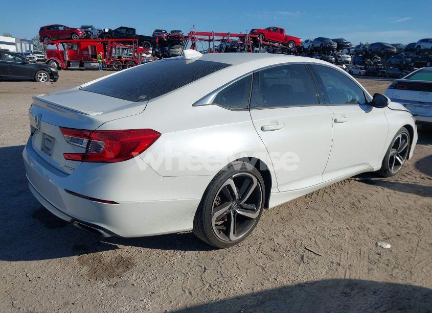 Photo 4 of 2018 Honda Accord SPORT (VIN 1HGCV1F32JA185719)