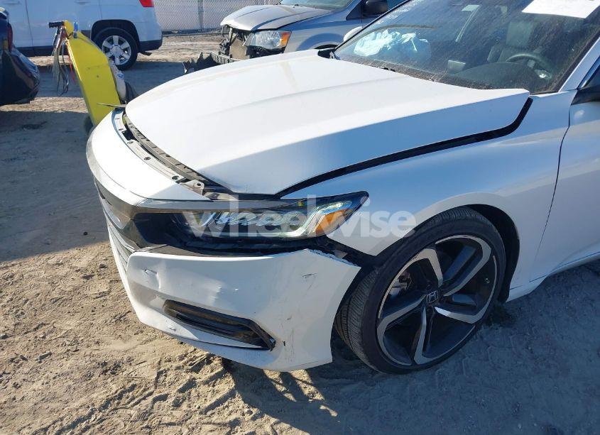 Photo 6 of 2018 Honda Accord SPORT (VIN 1HGCV1F32JA185719)