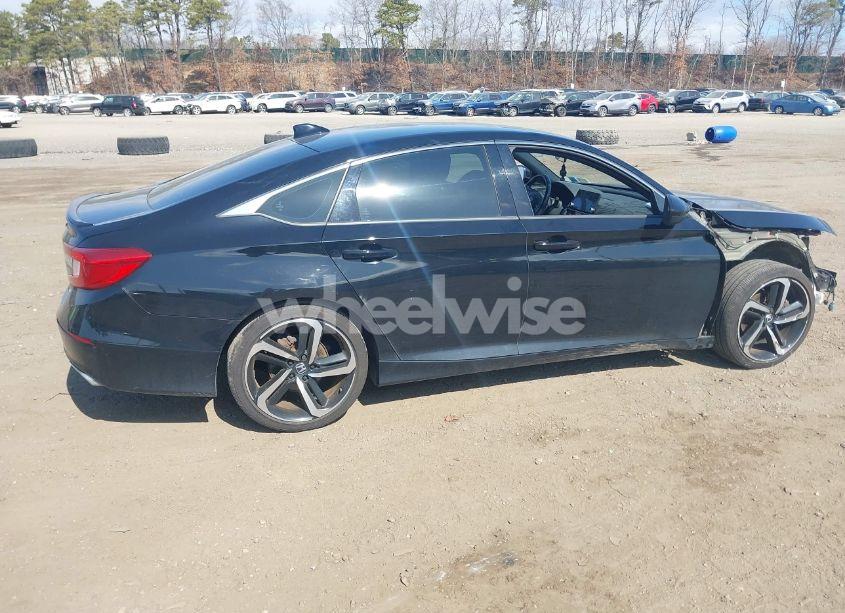 Photo 13 of 2018 Honda Accord SPORT (VIN 1HGCV1F32JA186823)