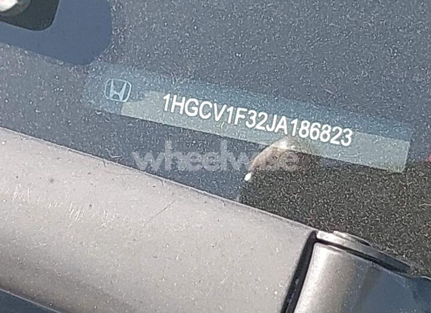 Photo 17 of 2018 Honda Accord SPORT (VIN 1HGCV1F32JA186823)