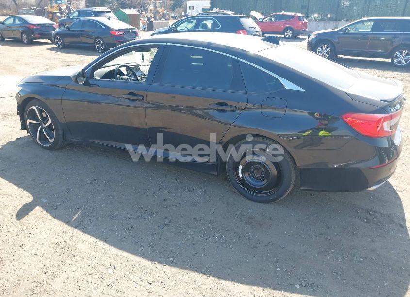 Photo 3 of 2018 Honda Accord SPORT (VIN 1HGCV1F32JA186823)