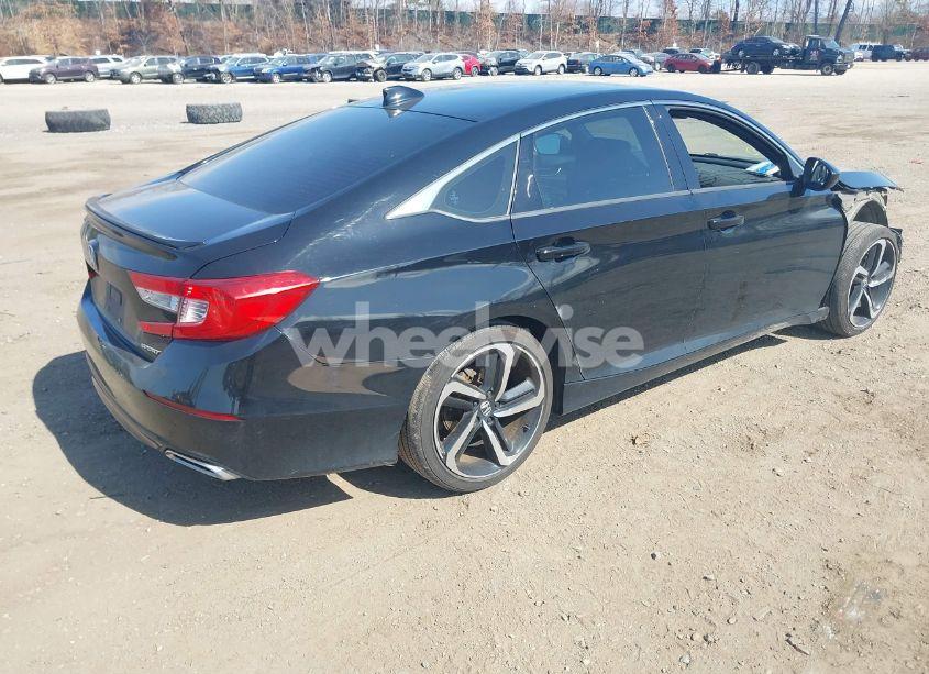 Photo 4 of 2018 Honda Accord SPORT (VIN 1HGCV1F32JA186823)