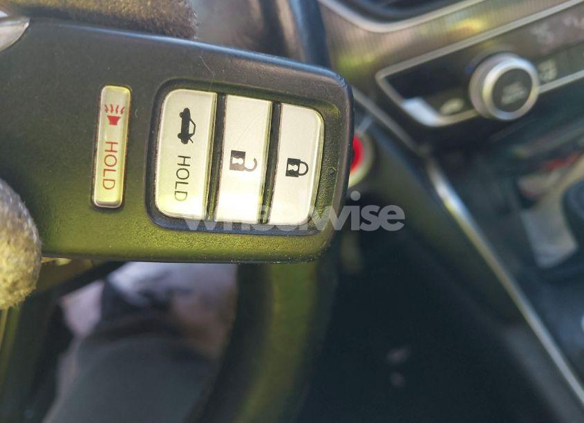 Photo 11 of 2018 Honda Accord SPORT (VIN 1HGCV1F32JA192752)