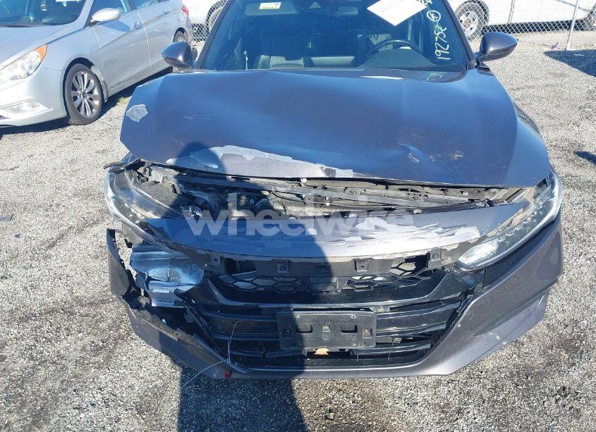 Photo 12 of 2018 Honda Accord SPORT (VIN 1HGCV1F32JA192752)