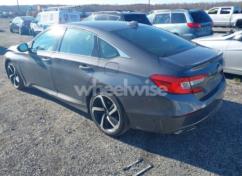 Photo 3 of 2018 Honda Accord SPORT (VIN 1HGCV1F32JA192752)