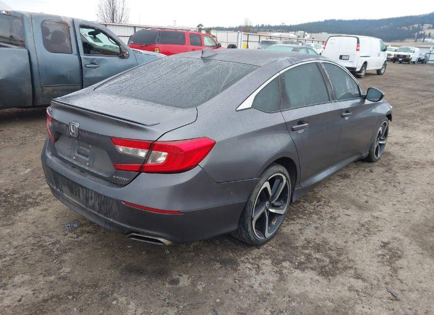 Photo 4 of 2018 Honda Accord SPORT (VIN 1HGCV1F32JA228925)