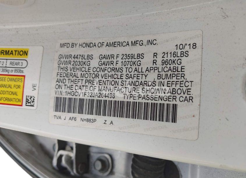 Photo 9 of 2018 Honda Accord SPORT (VIN 1HGCV1F32JA264498)