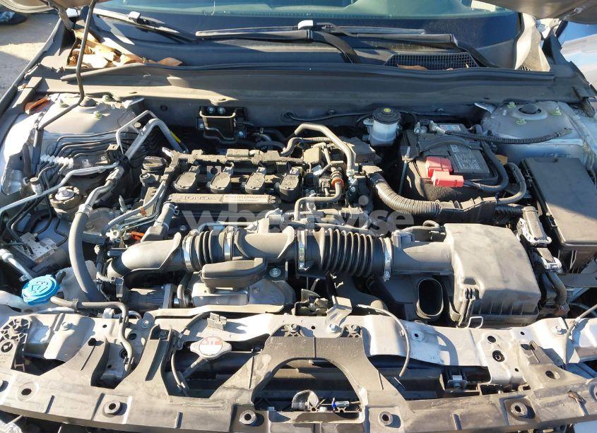 Photo 10 of 2019 Honda Accord SPORT (VIN 1HGCV1F32KA007861)