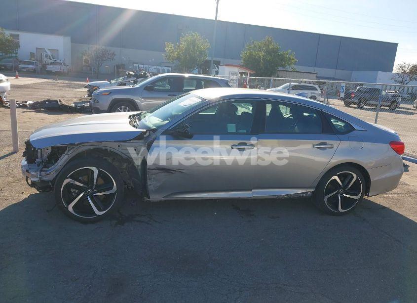 Photo 15 of 2019 Honda Accord SPORT (VIN 1HGCV1F32KA007861)