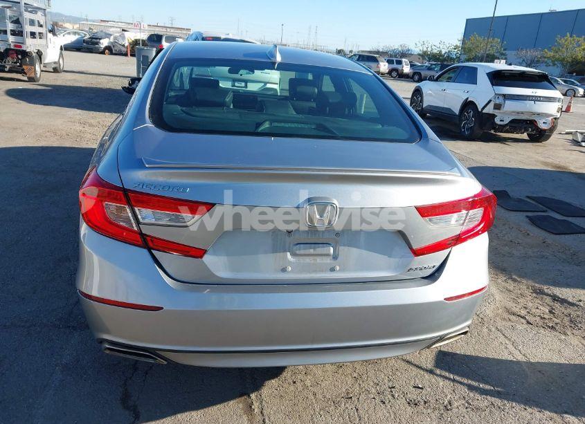 Photo 17 of 2019 Honda Accord SPORT (VIN 1HGCV1F32KA007861)