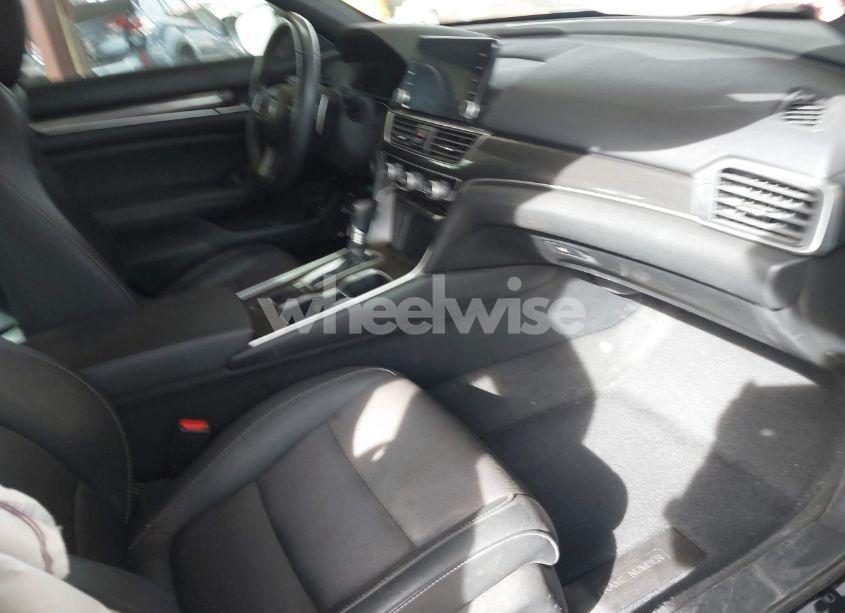 Photo 5 of 2019 Honda Accord SPORT (VIN 1HGCV1F32KA042349)