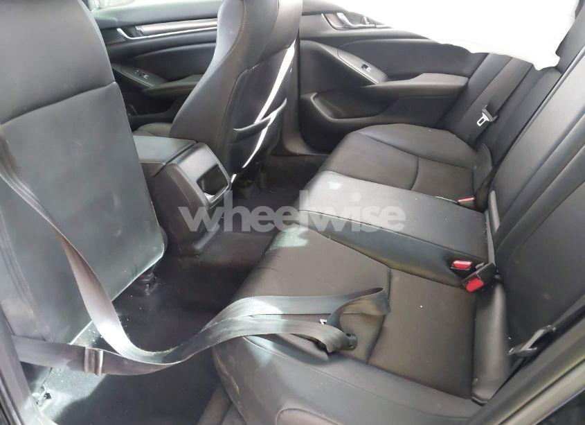 Photo 8 of 2019 Honda Accord SPORT (VIN 1HGCV1F32KA042349)