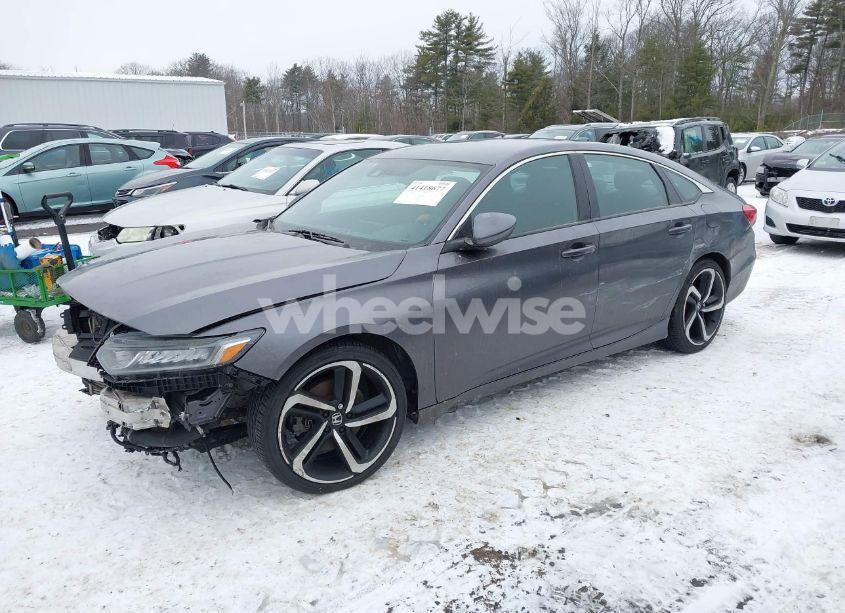 Photo 2 of 2019 Honda Accord SPORT (VIN 1HGCV1F32KA069373)