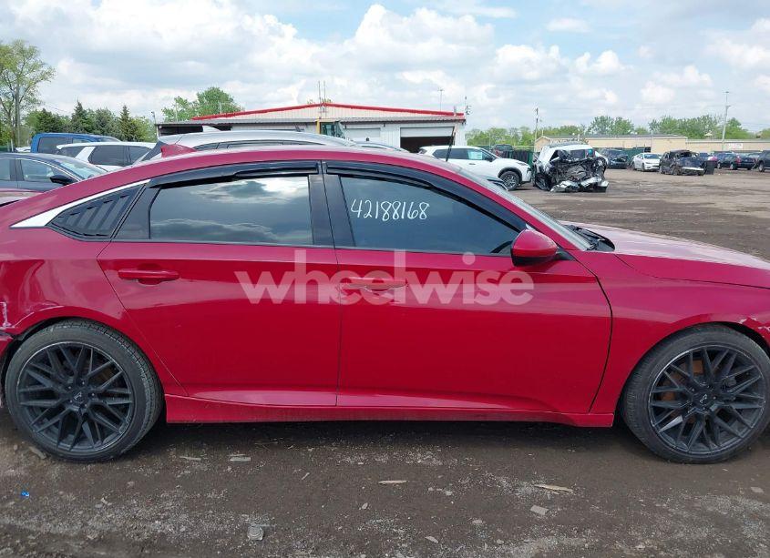 Photo 13 of 2019 Honda Accord SPORT (VIN 1HGCV1F32KA088361)