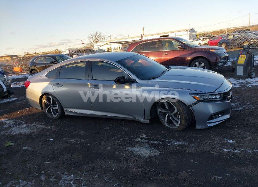 Photo 13 of 2019 Honda Accord SPORT (VIN 1HGCV1F32KA105045)