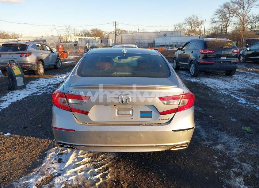 Photo 16 of 2019 Honda Accord SPORT (VIN 1HGCV1F32KA105045)