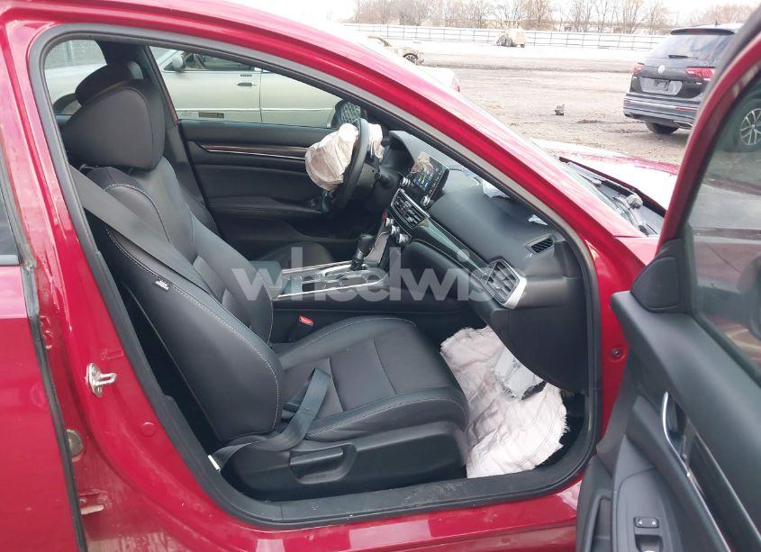 Photo 5 of 2019 Honda Accord SPORT (VIN 1HGCV1F32KA127109)