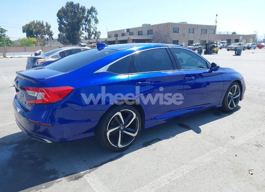 Photo 4 of 2019 Honda Accord SPORT (VIN 1HGCV1F32KA133038)