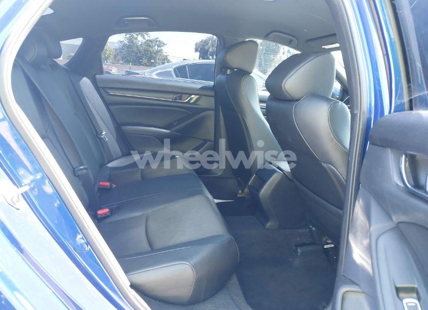 Photo 8 of 2019 Honda Accord SPORT (VIN 1HGCV1F32KA133038)