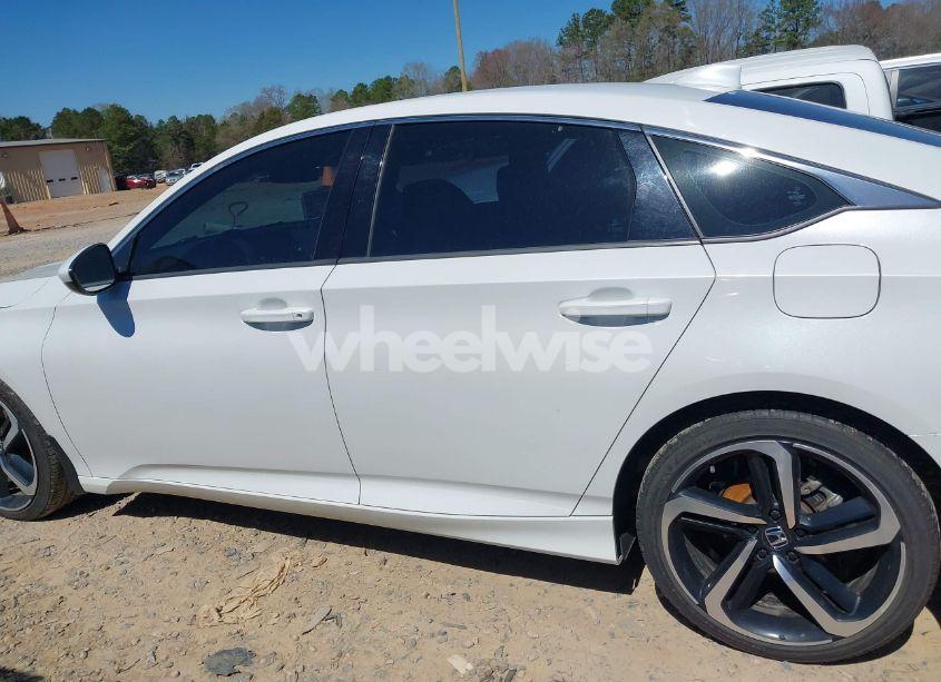 Photo 14 of 2019 Honda Accord SPORT (VIN 1HGCV1F32KA176049)