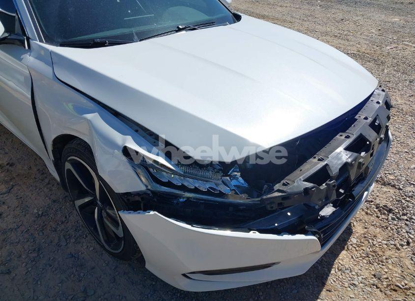 Photo 17 of 2019 Honda Accord SPORT (VIN 1HGCV1F32KA176049)