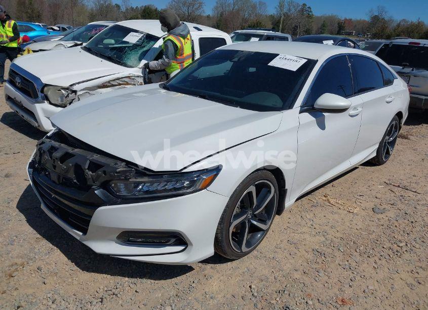 Photo 2 of 2019 Honda Accord SPORT (VIN 1HGCV1F32KA176049)