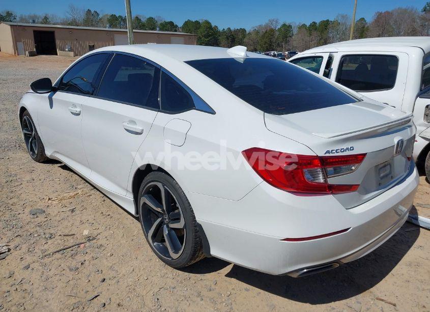 Photo 3 of 2019 Honda Accord SPORT (VIN 1HGCV1F32KA176049)