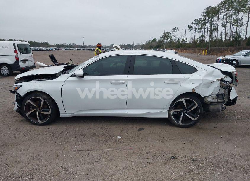 Photo 13 of 2020 Honda Accord SPORT (VIN 1HGCV1F32LA001110)