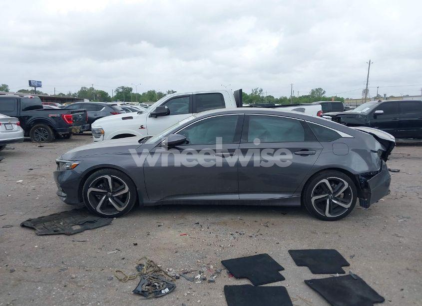 Photo 14 of 2020 Honda Accord SPORT (VIN 1HGCV1F32LA002810)