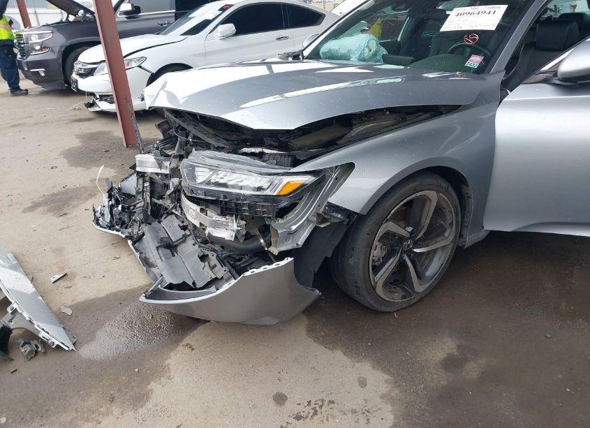 Photo 6 of 2020 Honda Accord SPORT (VIN 1HGCV1F32LA039257)