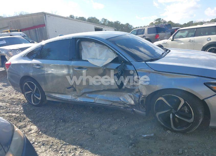 Photo 13 of 2020 Honda Accord SPORT (VIN 1HGCV1F32LA104169)