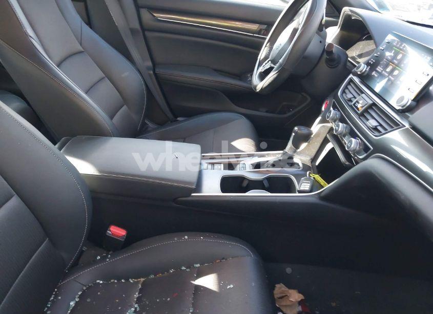 Photo 5 of 2020 Honda Accord SPORT (VIN 1HGCV1F32LA104169)