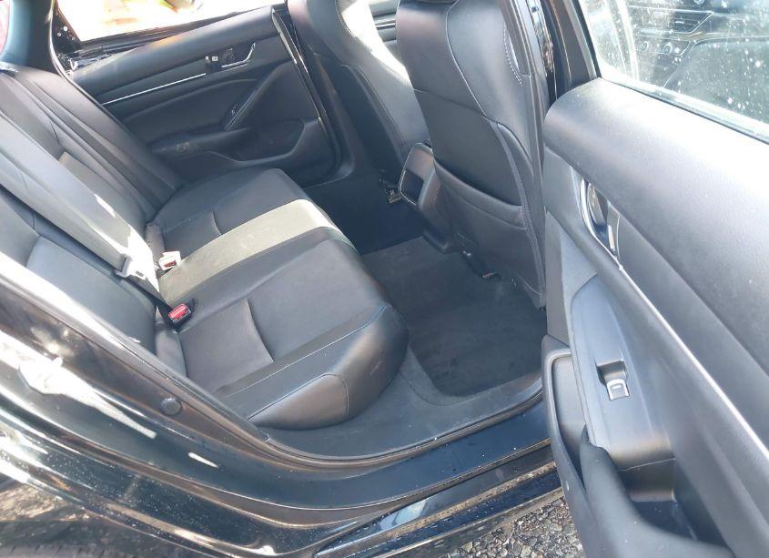 Photo 8 of 2020 Honda Accord SPORT (VIN 1HGCV1F32LA104818)