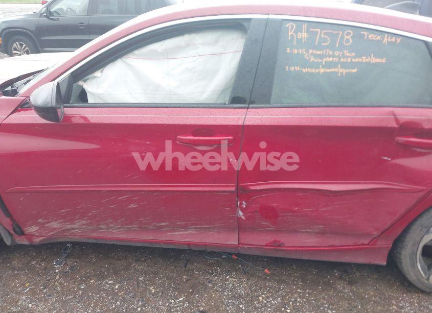 Photo 14 of 2021 Honda Accord SPORT (VIN 1HGCV1F32MA004154)