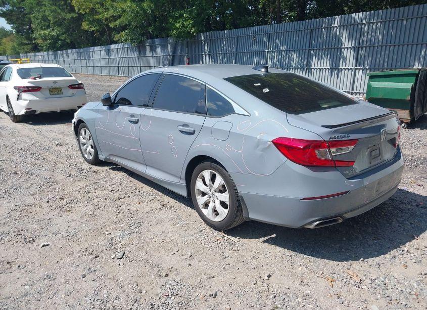 Photo 3 of 2022 Honda Accord SPORT (VIN 1HGCV1F32NA006083)