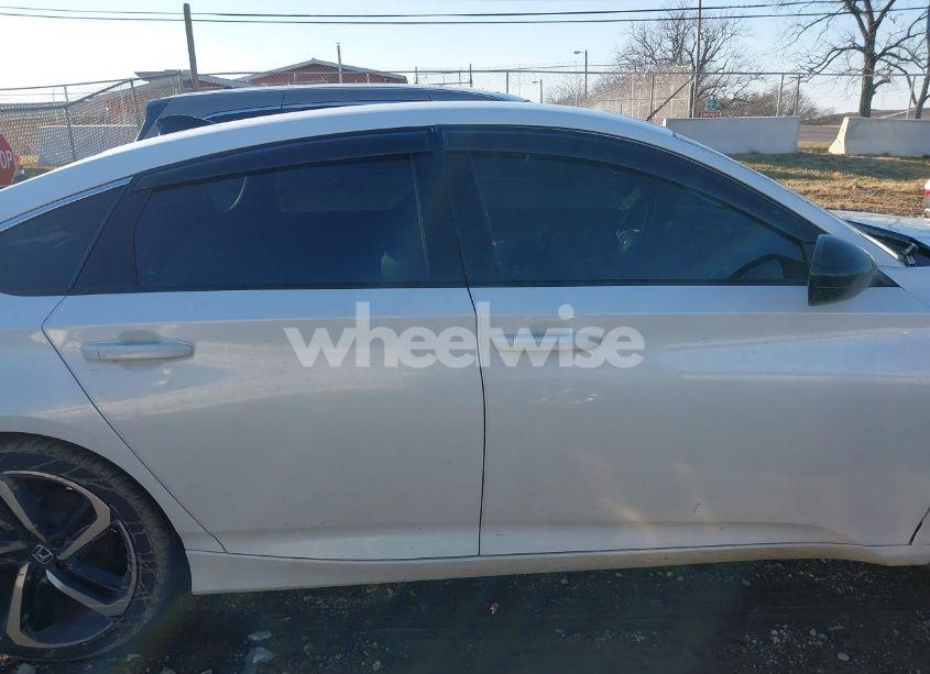 Photo 13 of 2022 Honda Accord SPORT (VIN 1HGCV1F32NA018203)