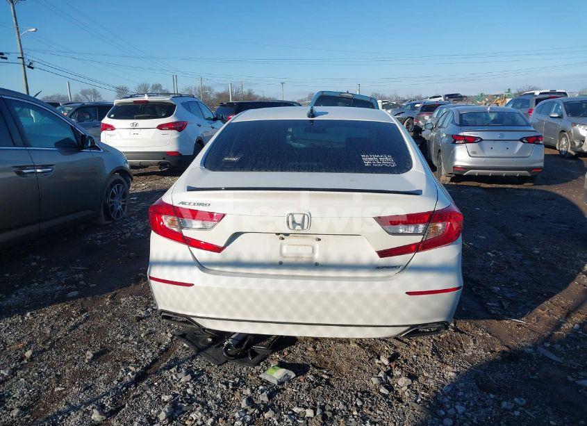 Photo 16 of 2022 Honda Accord SPORT (VIN 1HGCV1F32NA018203)