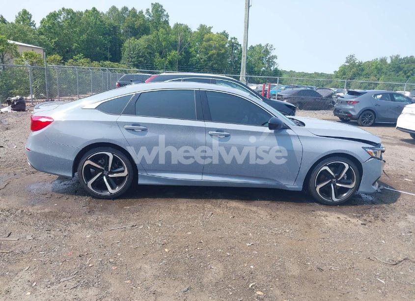 Photo 13 of 2022 Honda Accord SPORT (VIN 1HGCV1F32NA030769)