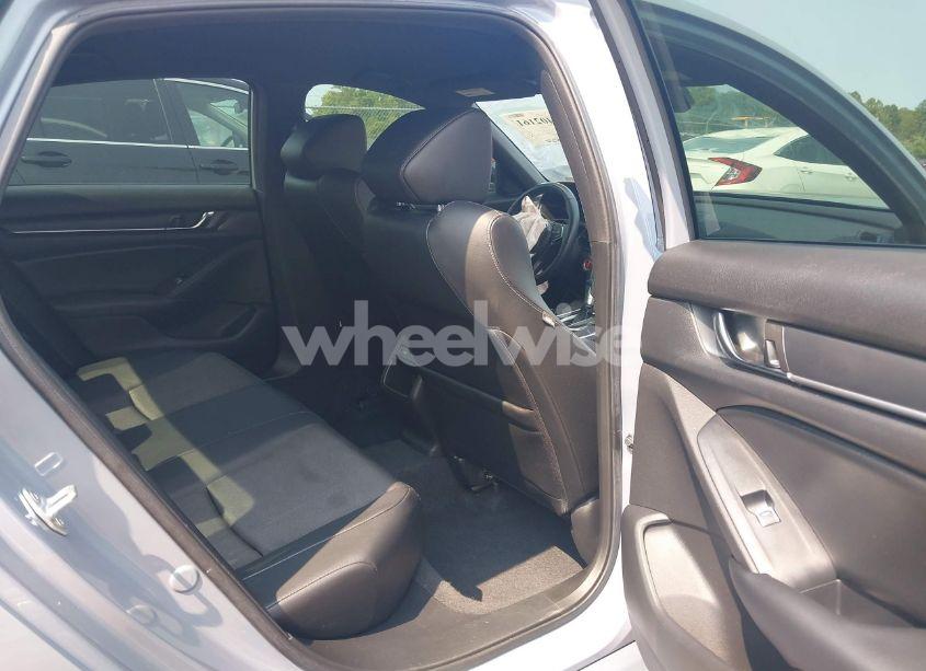 Photo 8 of 2022 Honda Accord SPORT (VIN 1HGCV1F32NA030769)