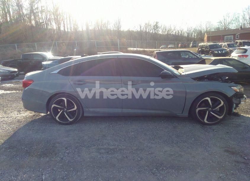 Photo 14 of 2022 Honda Accord SPORT (VIN 1HGCV1F32NA031825)