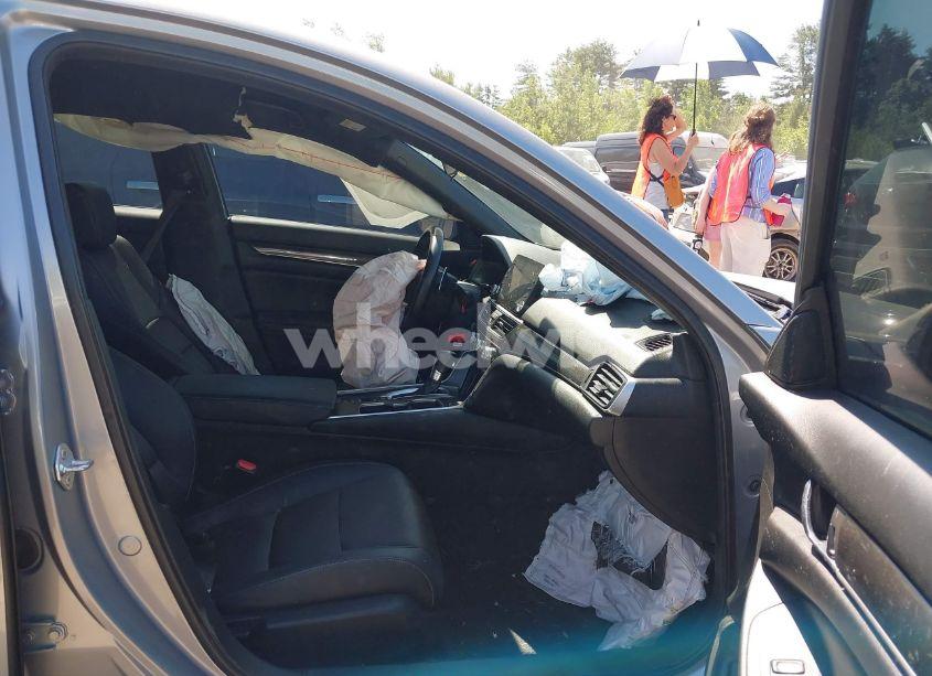 Photo 5 of 2022 Honda Accord SPORT (VIN 1HGCV1F32NA033798)