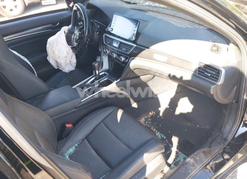 Photo 5 of 2022 Honda Accord SPORT (VIN 1HGCV1F32NA040136)