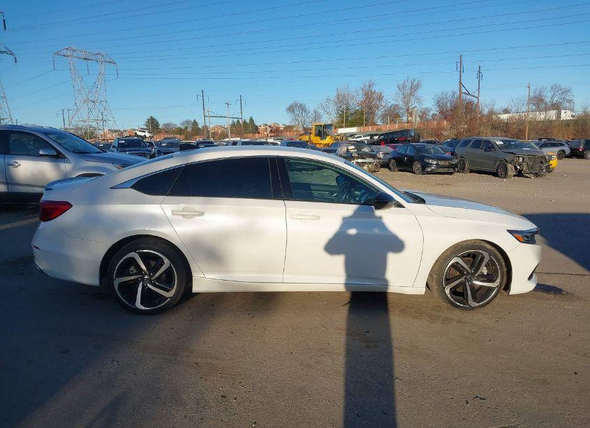Photo 13 of 2022 Honda Accord SPORT (VIN 1HGCV1F32NA076943)