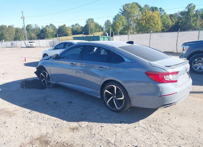 Photo 3 of 2022 Honda Accord SPORT (VIN 1HGCV1F32NA081107)