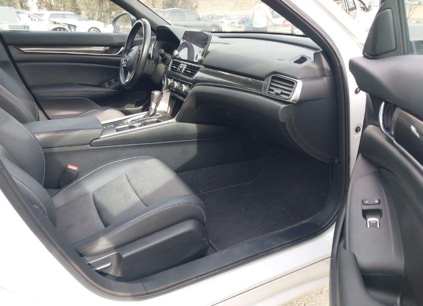 Photo 5 of 2022 Honda Accord SPORT (VIN 1HGCV1F32NA094990)